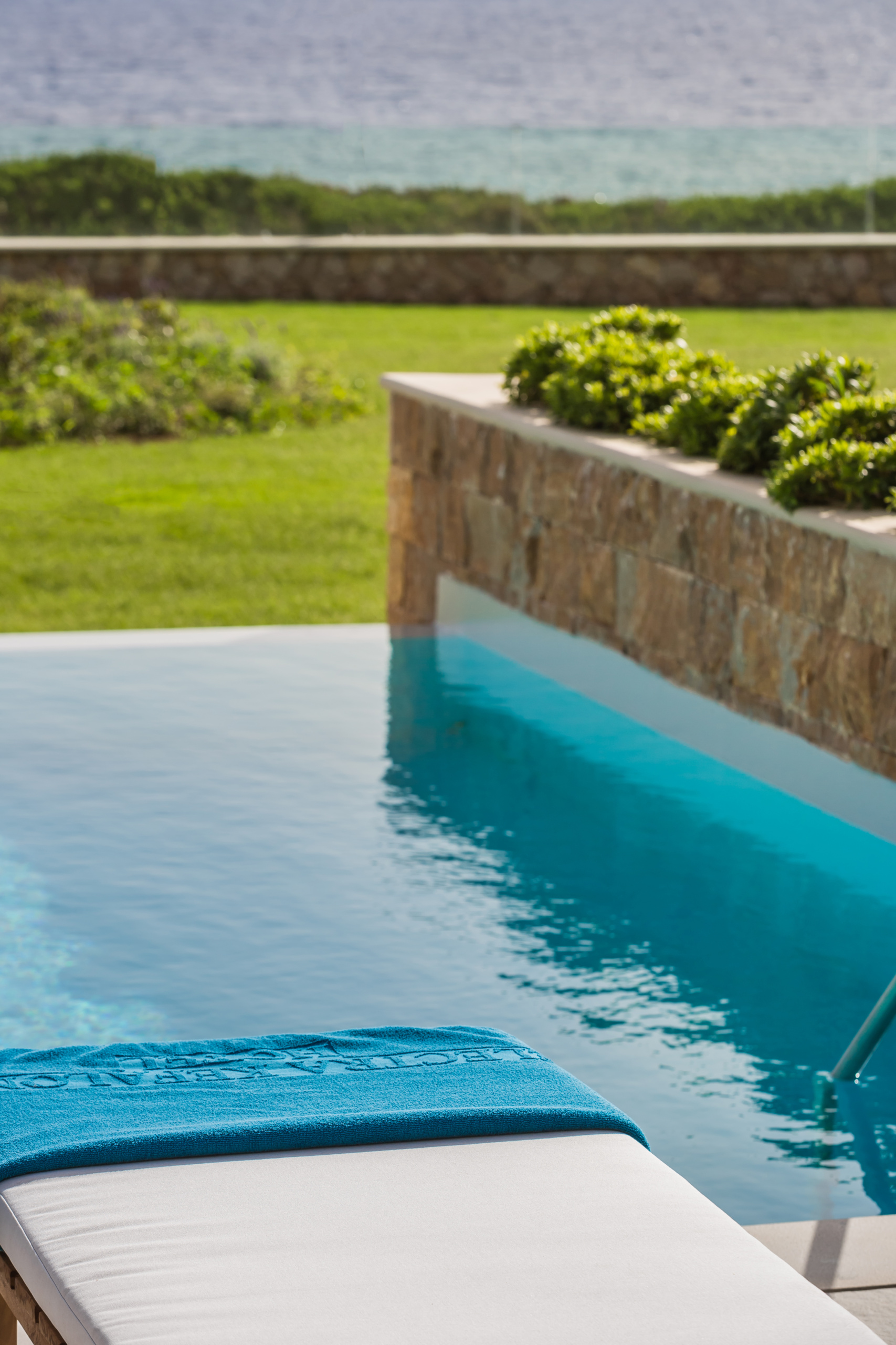 Electra_Kefalonia_Executive_Private_Pool_Room (8)