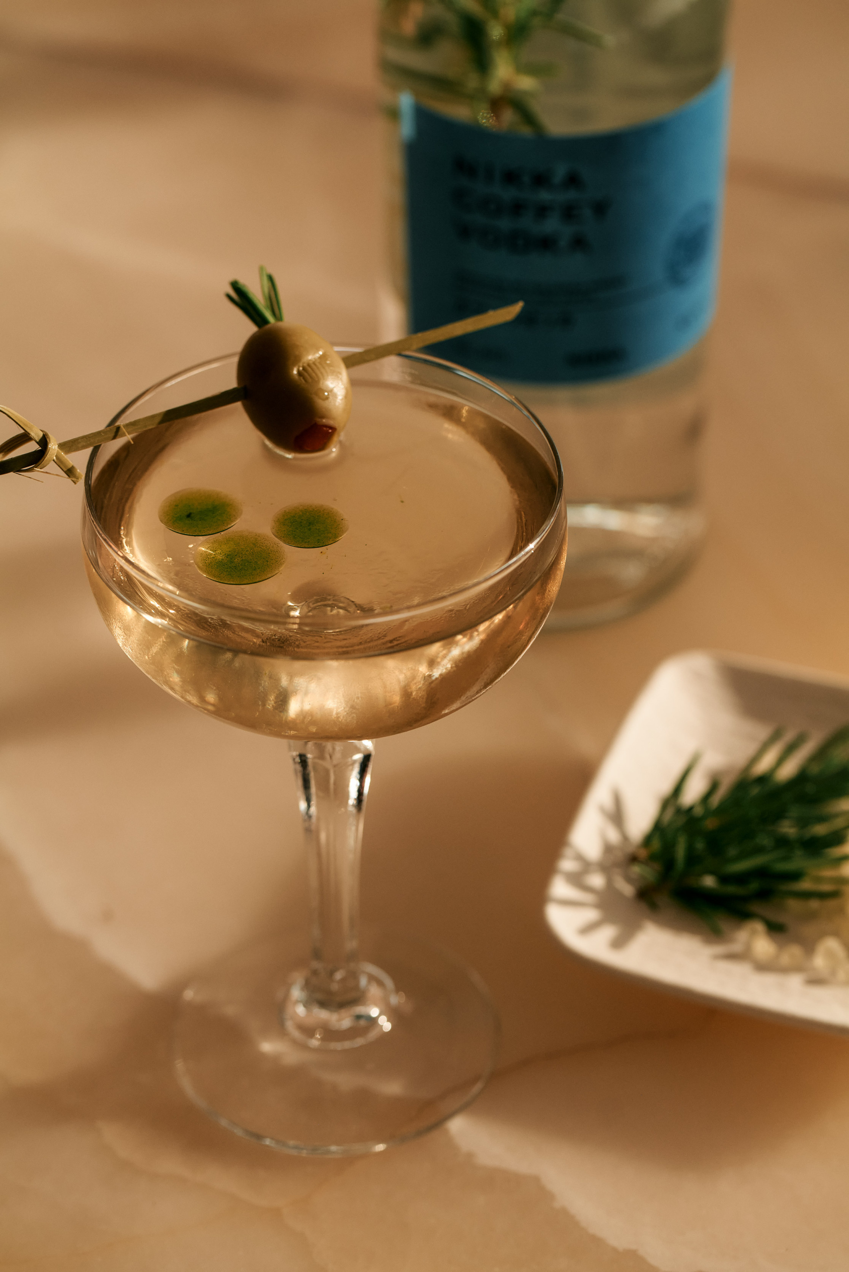electra-metropolis-rooftop-dirty-martini